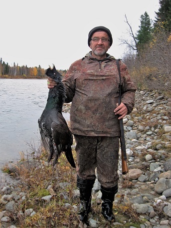 Фотографии Татьяны Немшановой. Осень таёжная. Таёжная жизнь. На осенней охоте. Глухарь. Горная Манья. Охотник в тайге.