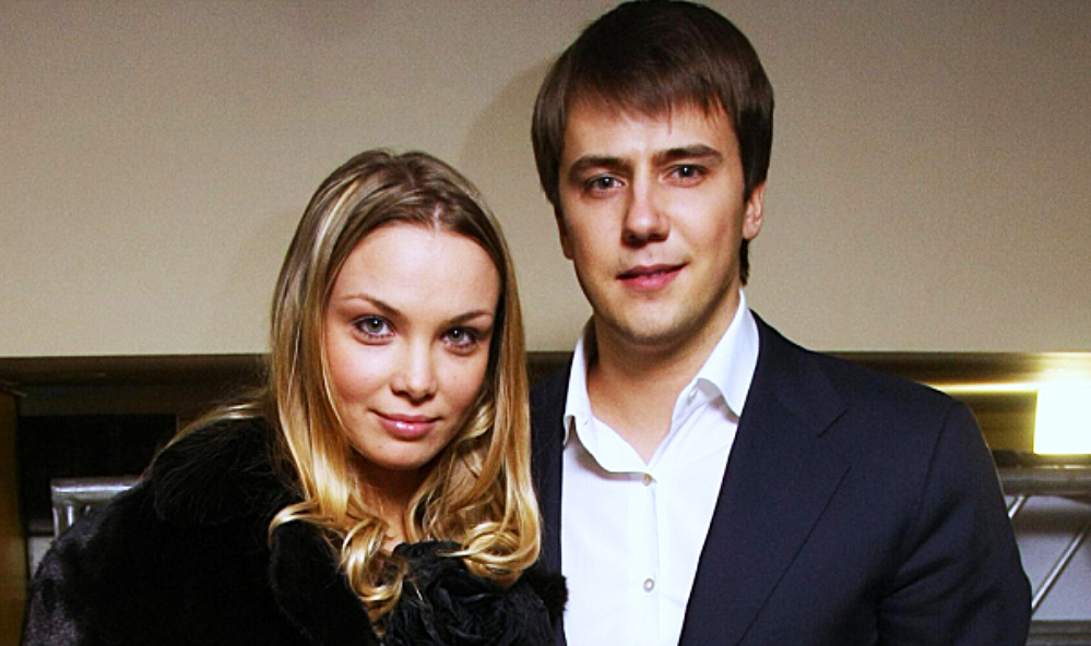 на фото Татьяна Арнтгольц и Иван Жидков 