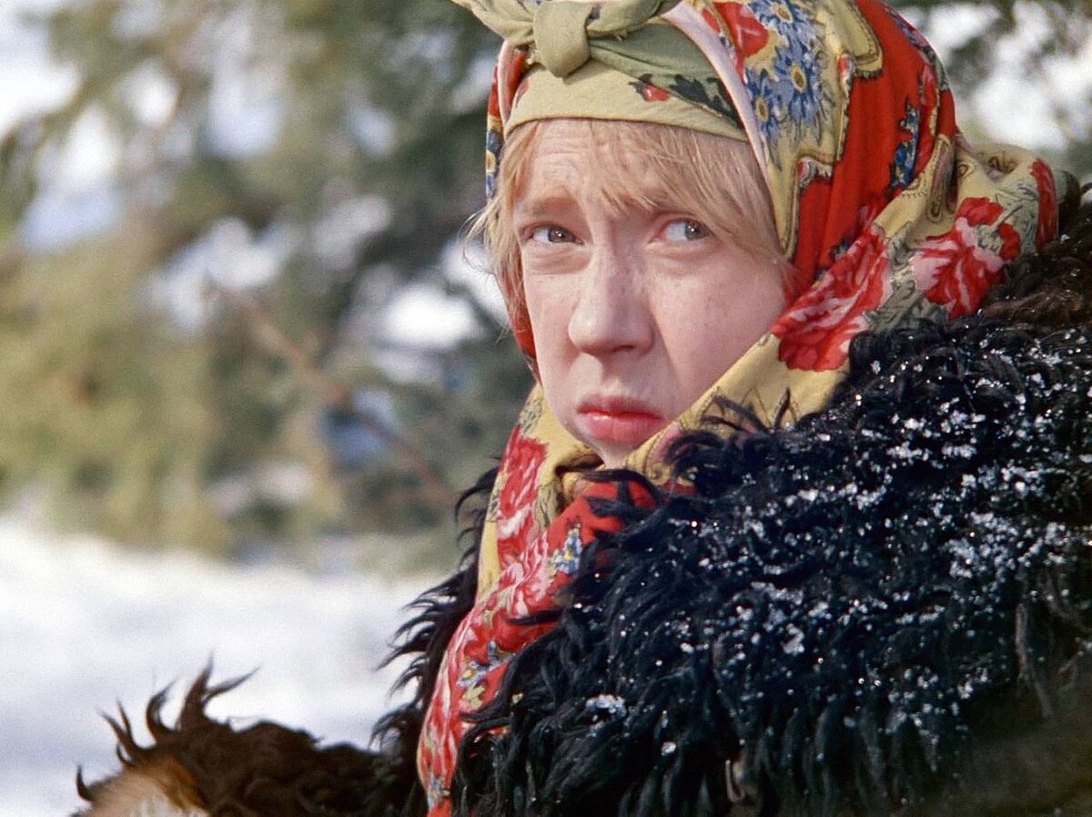 Инна Чурикова в фильме "Морозко" просто бесподобна!