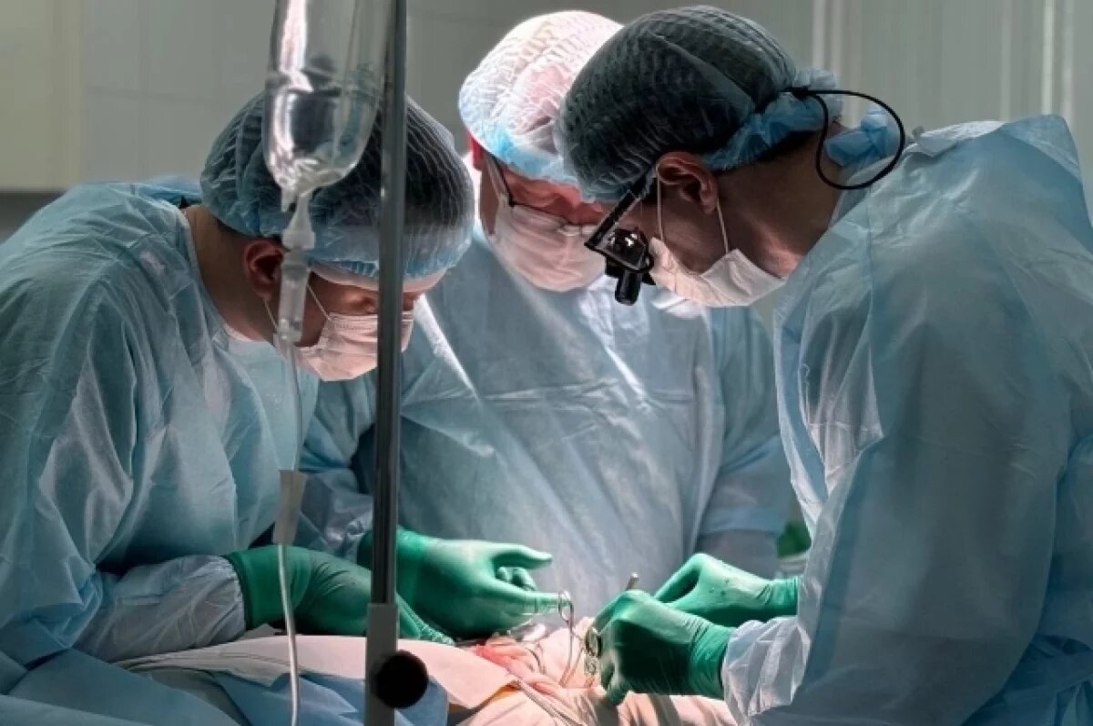    В июле врачи 1 РКБ провели первую родственную трансплантацию почки