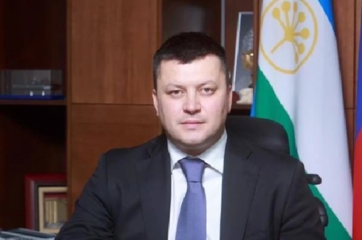    Мэр Уфы Ратмир Мавлиев отмечает свой 36-й день рождения