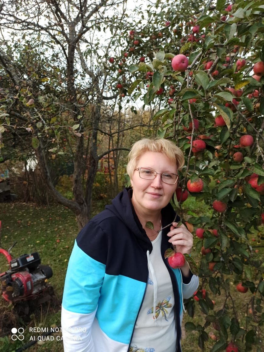 Счастливая дачница