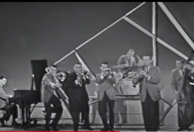 На фото: Dukes of Dixieland, американский ансамбль из Нового Орлеана