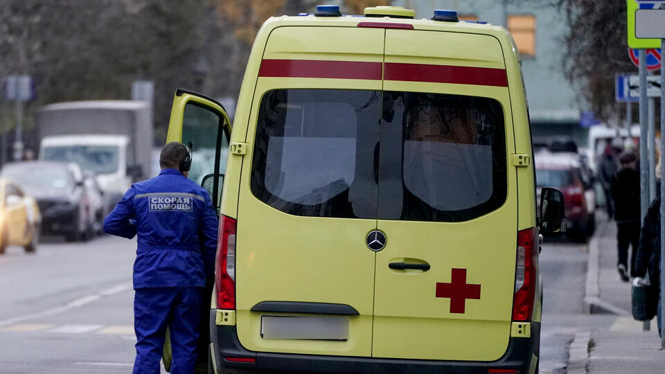     Трое человек скончались после распития паленого алкоголя в Ленобласти ИЗВЕСТИЯ/Эдуард Корниенко