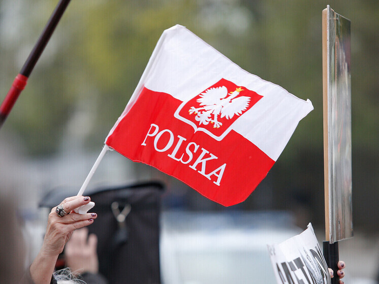    Опрос: 49% поляков не верят в угрозу войны в течение 5 лет