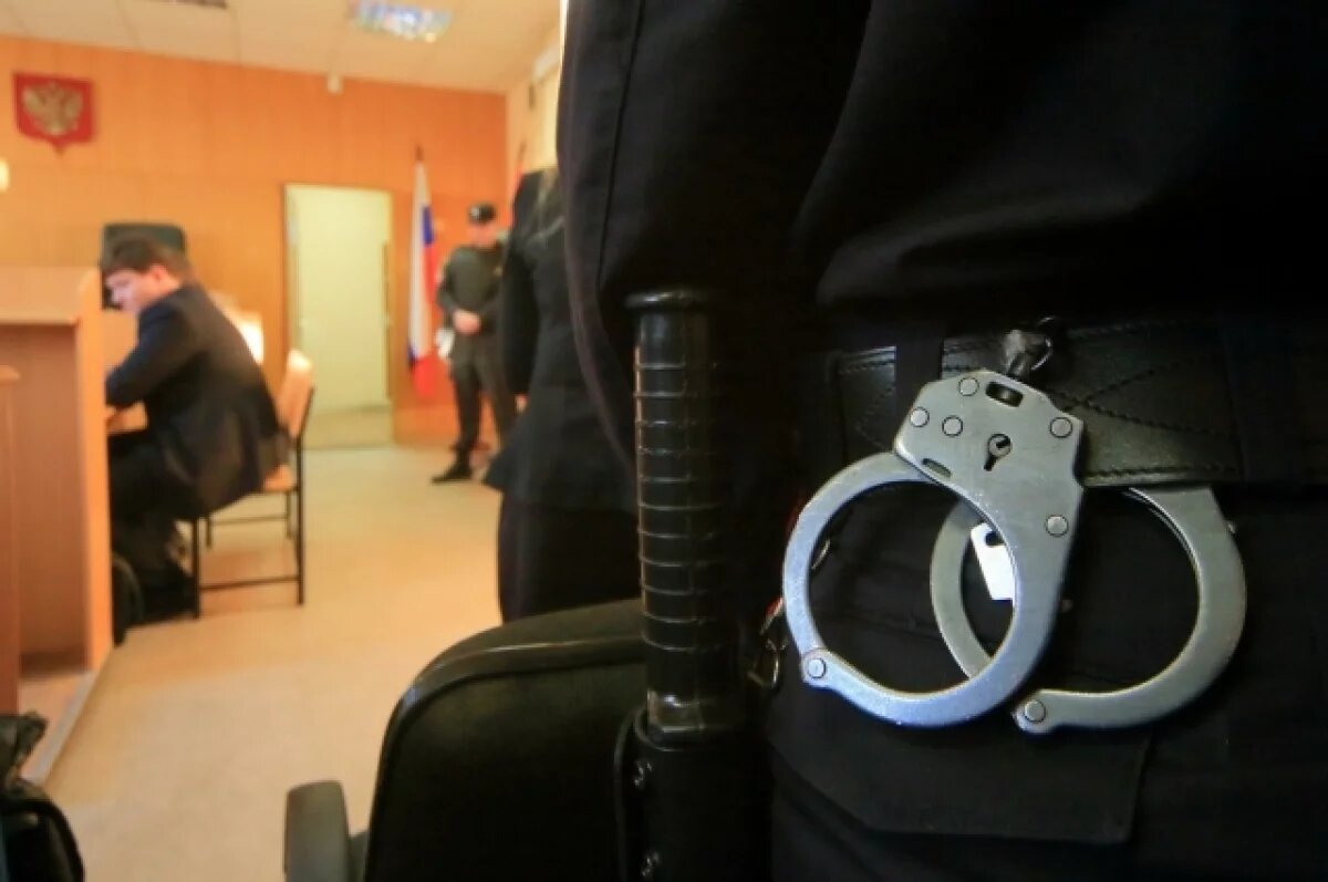    В Чувашии арестован мужчина, заставивший подростков умываться зеленкой