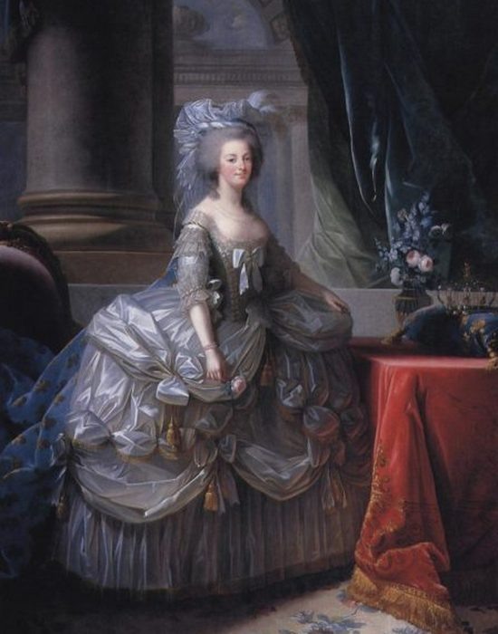 Источник: https://dailydoll.news/2024/07/16/panier-fashion-history-thedailydollnews/