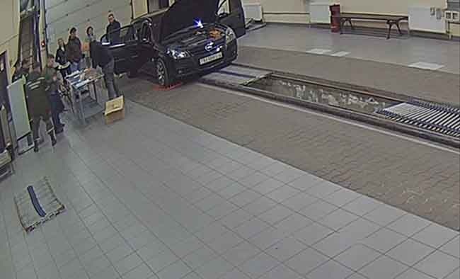 Вместо нового автомобиля гродненец представил к досмотру свежую партию наркотиков