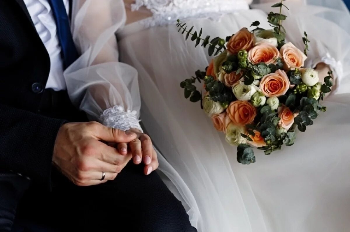    Циркач из Омска и оперная дива из Москвы сыграют свадьбу вслепую