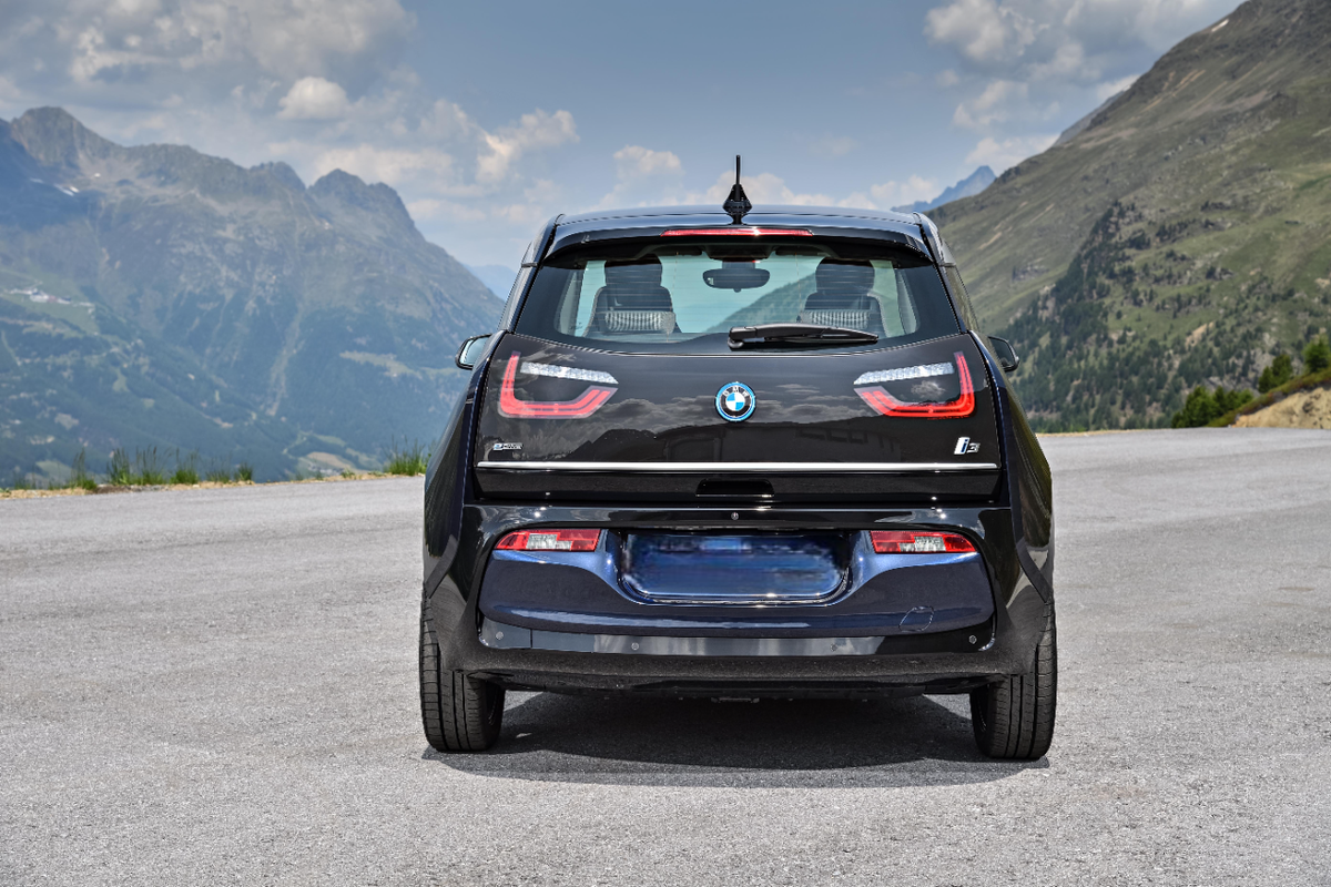 BMW i3