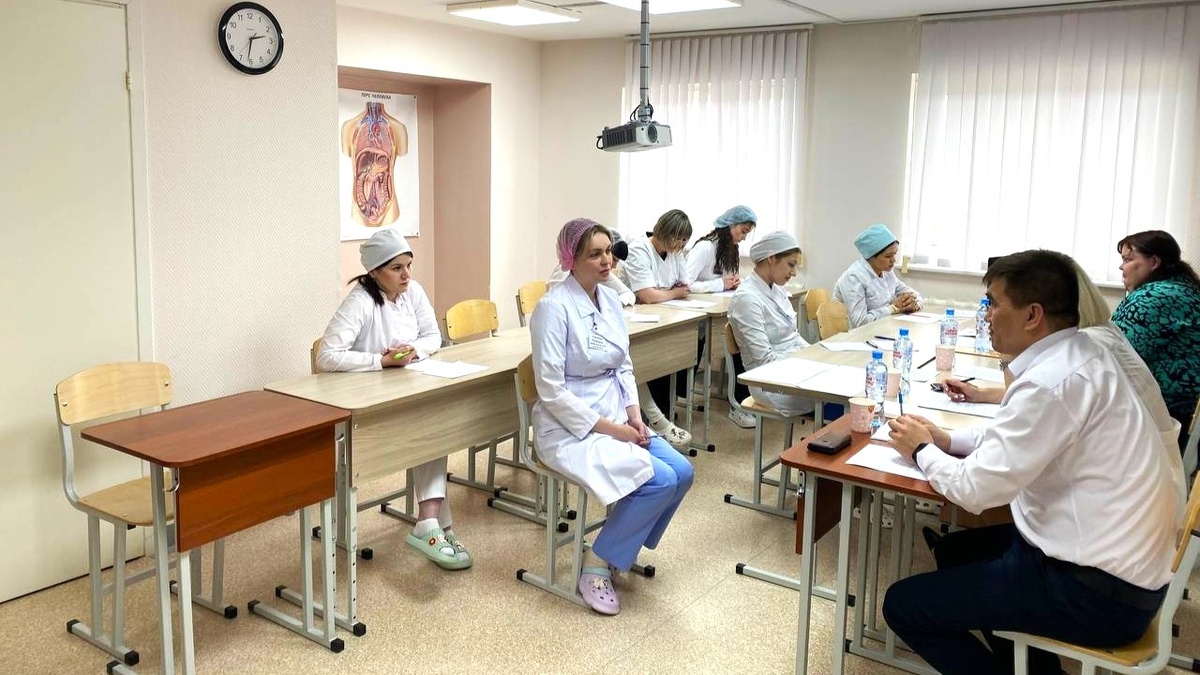    В лангепасском политехе на сестринское дело конкурс 6 человек на место