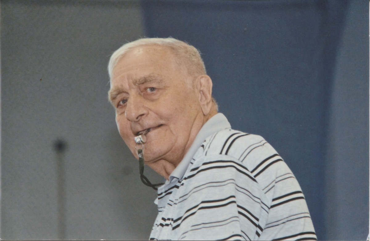 До преклонных лет Александр Гаврилович сохранил ясность ума, чувство юмора и великолепную физическую форму!