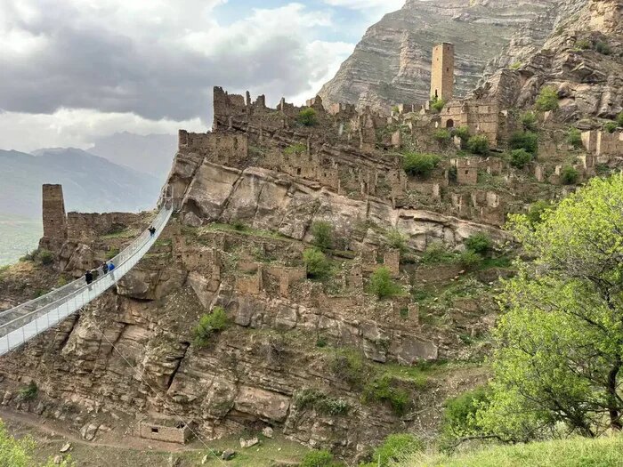 Гоорские башни — древний оборонительный комплекс
