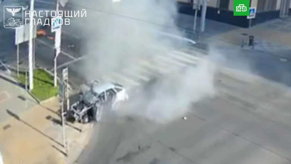    Момент удара дрона ВСУ по машине в центре Белгорода попал на видео