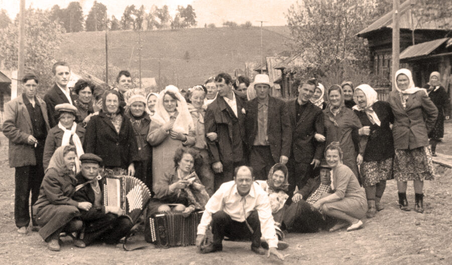 Свадьба в Сосновом Бору. Фото из архива автора.