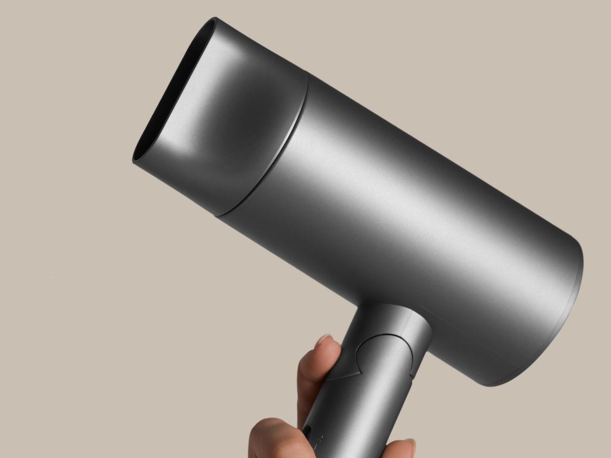    «Яндекс Фабрика» выпустила под брендом Tuvio два фена и стайлер для путешествий