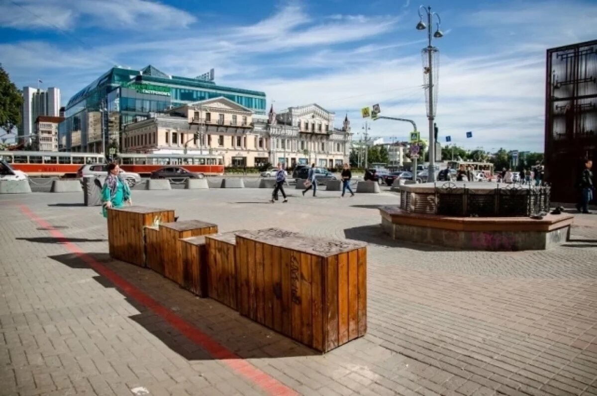    Паслер поручил главе Екатеринбурга навести порядок на улице Вайнера