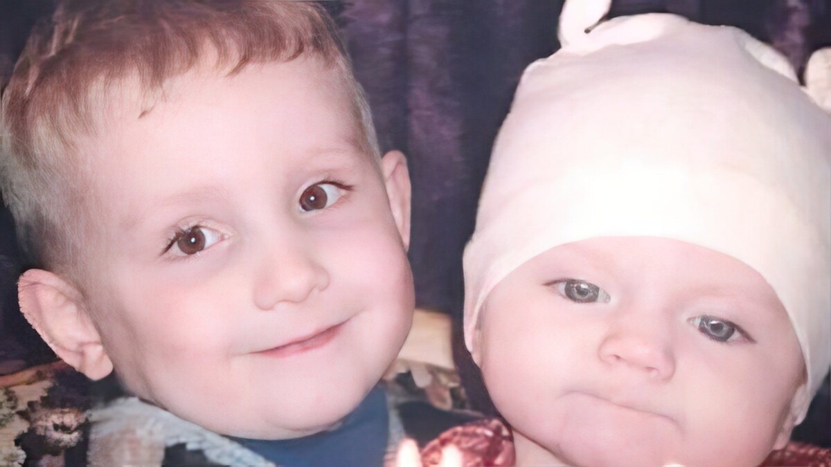    Александра Трусова со старшим братом