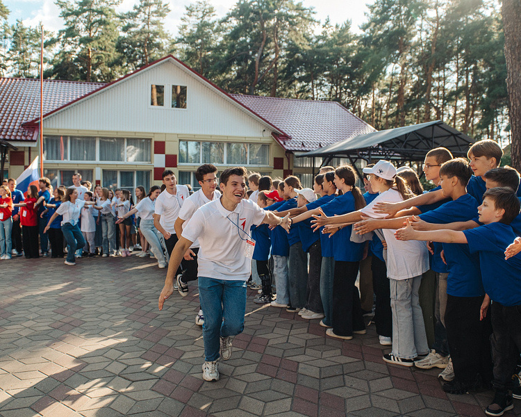     В Курске 270 ребят принимают участие в смене «Сподвигай» в лагере «Орленок»