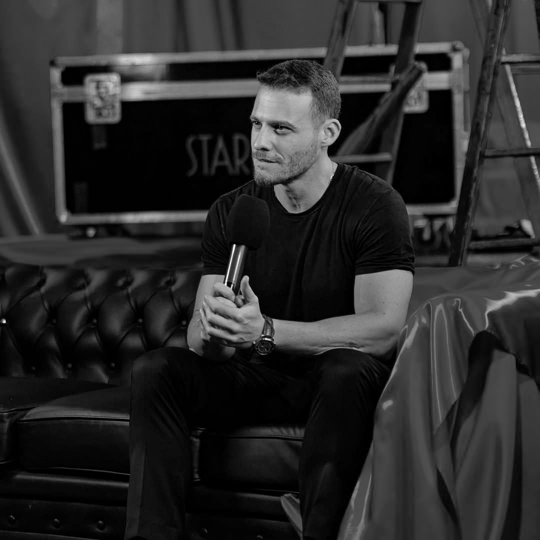 Керем Бюрсин на гала-вечере Starlite в Марбелья  10.08.2025