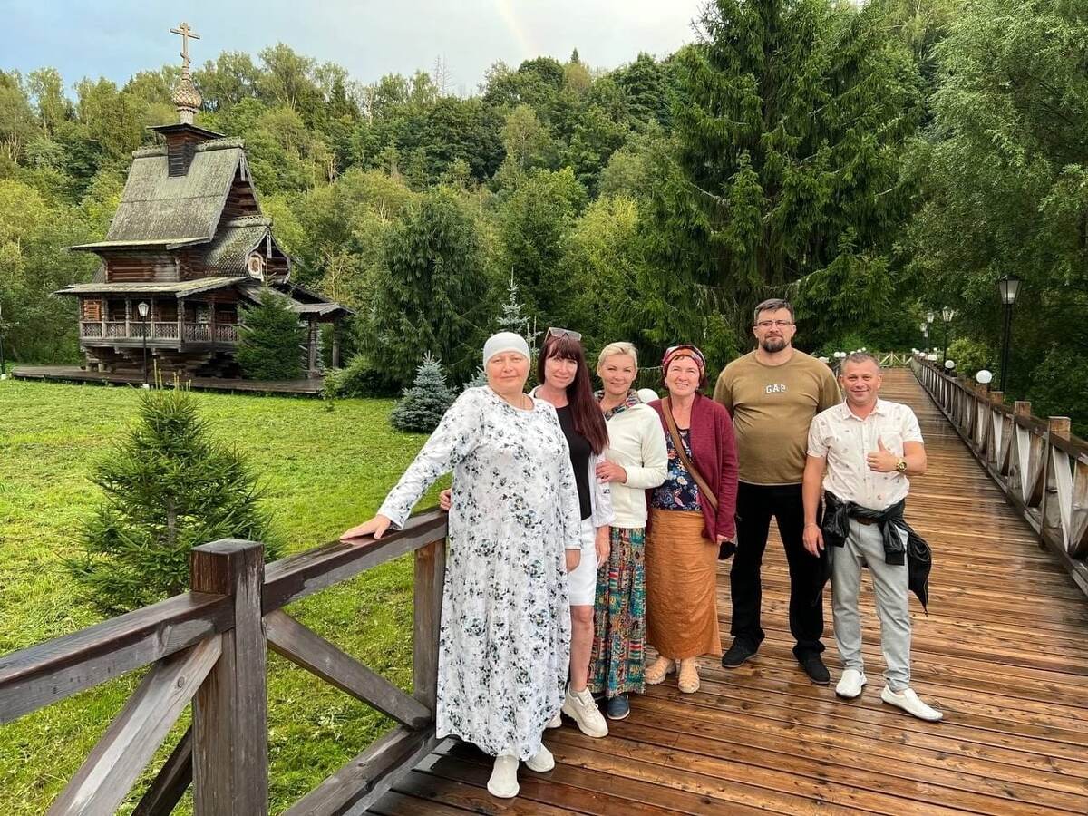 Источник изображения: фото от автора статьи Елены. На фото первая слева - Ольга Кузнецова.