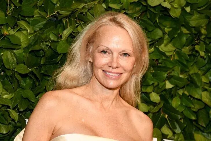 Памела Андерсон