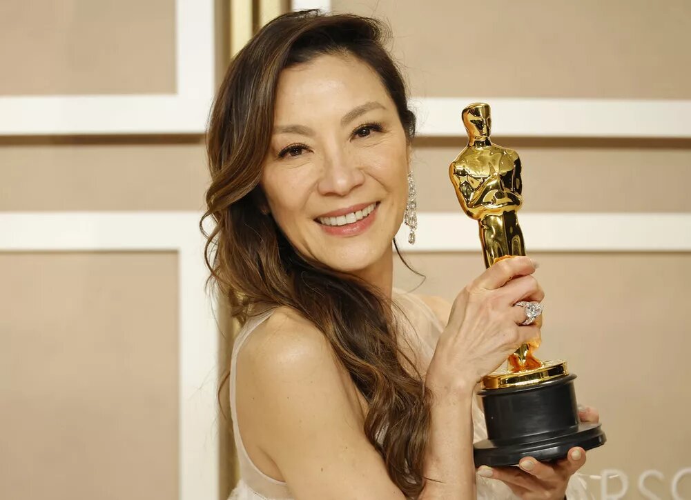    Как выглядит муж Мишель Йео, с которым она отмечает 63-й день рождения