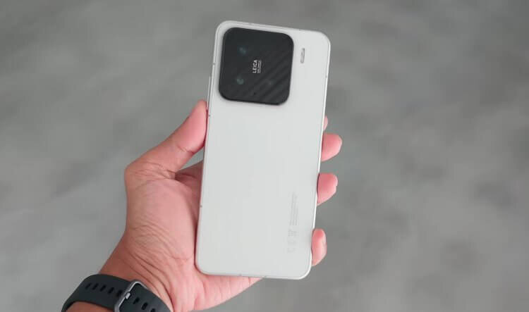   Перечисляем рекордсменов Xiaomi. Изображение: Adam Lobo TV
