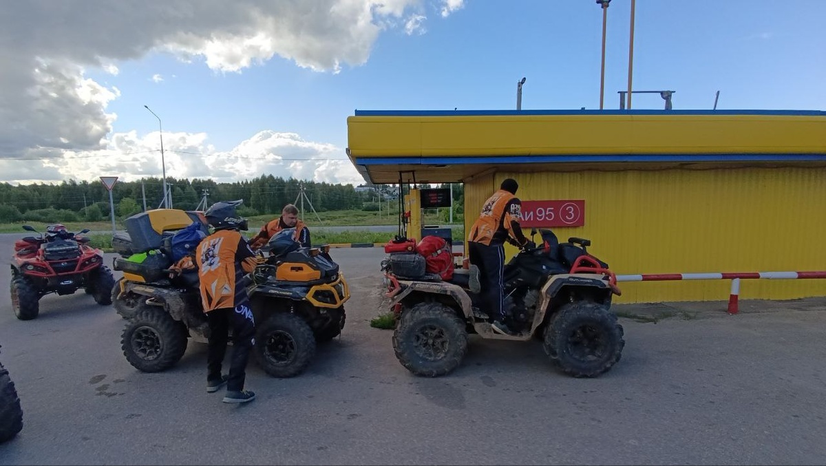 Заправка квадроциклов на азс в Дальнем Константинове
