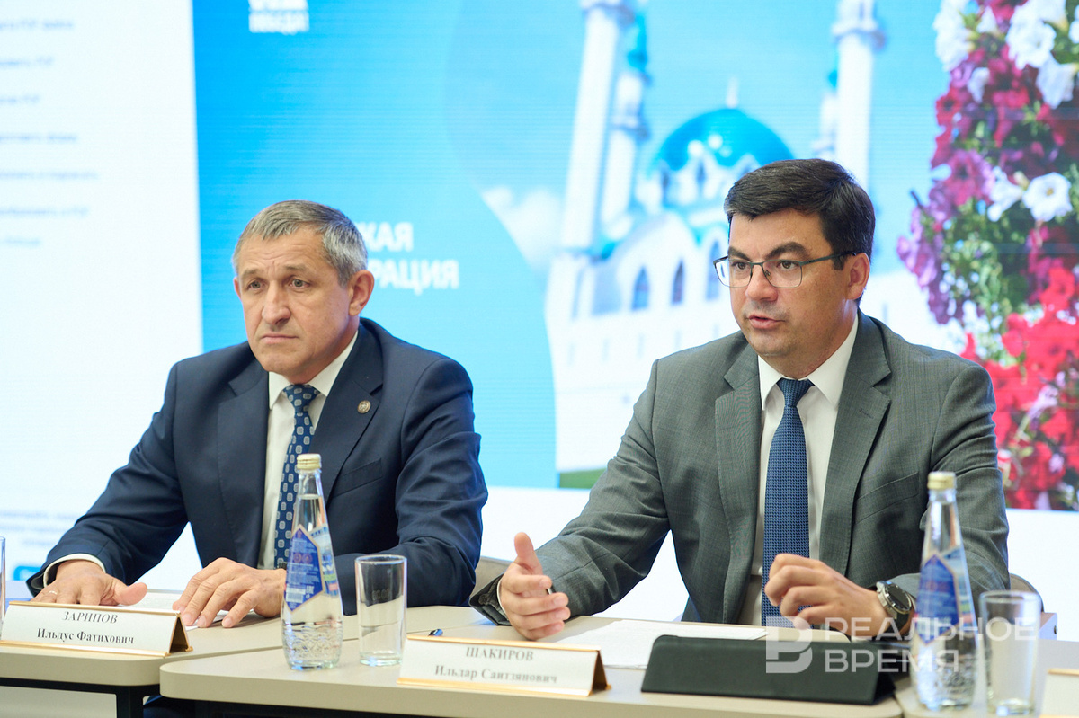    С этих слов заместитель руководителя исполкома Казани Ильдар Шакиров начал круглый стол по развитию Казанской агломерации. Динар Фатыхов / realnoevremya.ru