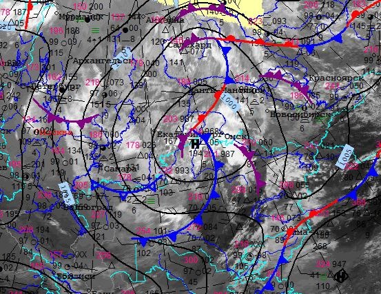 Циклон со спутника 14 августа. Фото Росгидромета