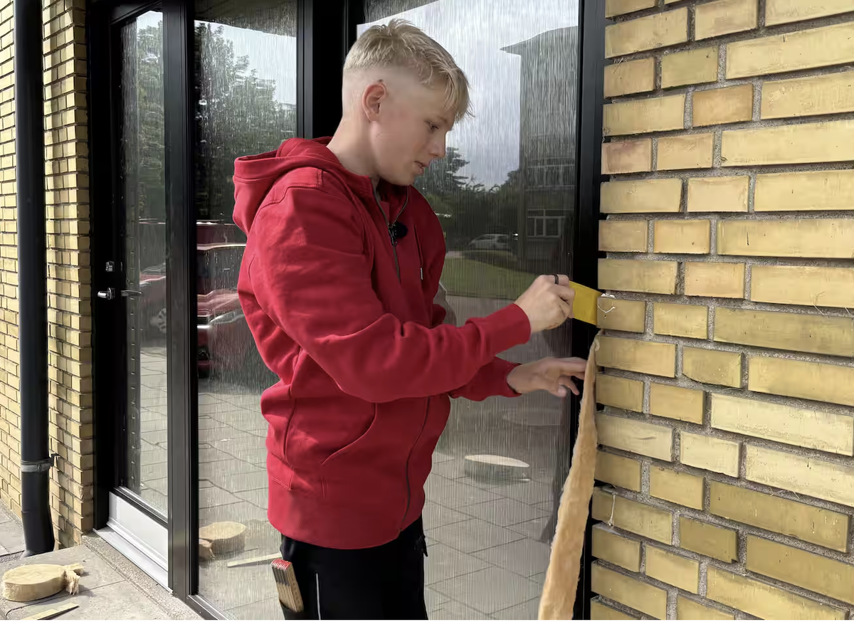 https://www.dr.dk/nyheder/indland/nu-kan-8-og-9-klasses-elever-skifte-skolebaenken-ud-med-praktik-dage-om-ugen