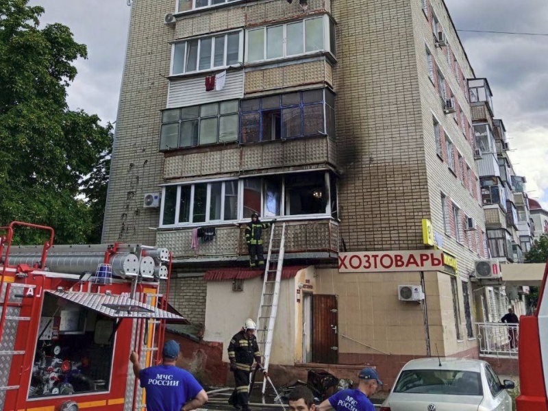    Украинские войска ведут обстрелы ДНР, Белгородской и Курской области. Обзор ситуации в прифронтовых регионах России на вечер 14 августа