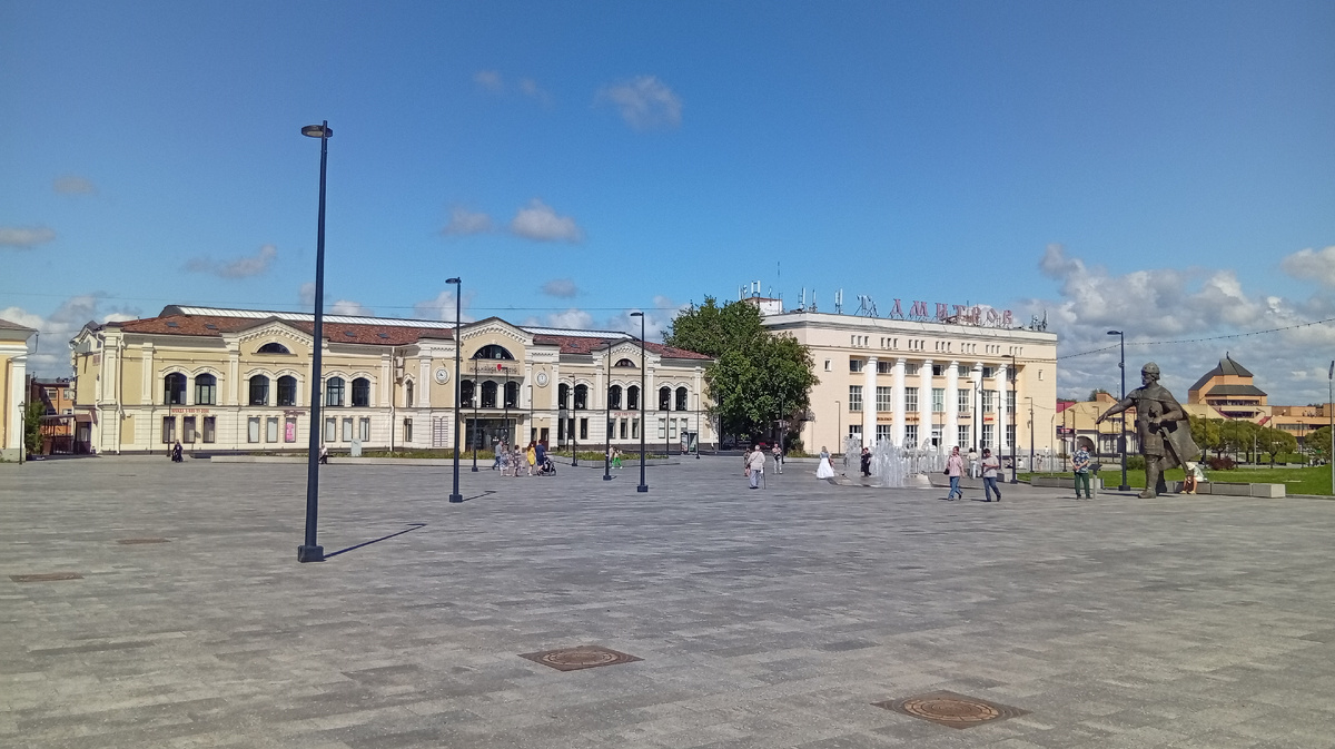 Дмитров, площадь Советская. Фото из личного архива автора.