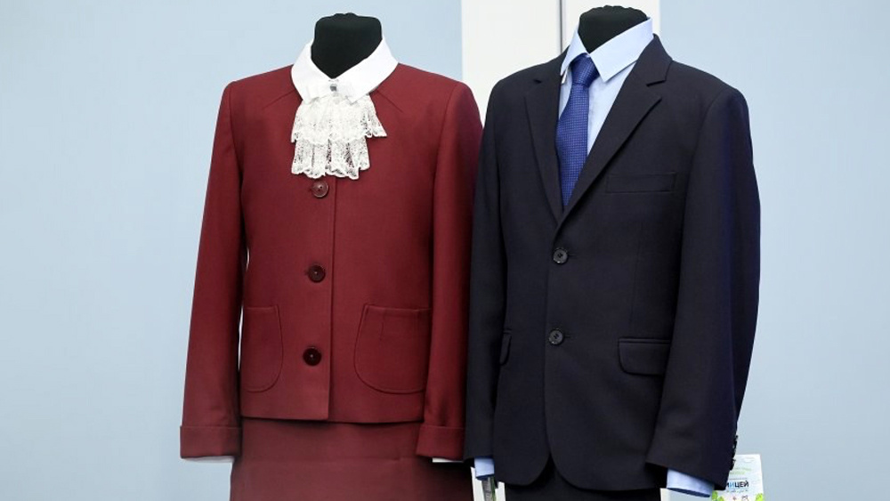 А вот такую форму презентовали Минпросвещения РФ. Нравится?