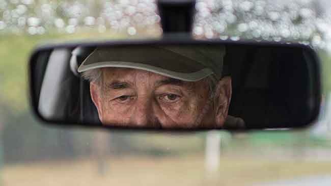 Ключевой вопрос дискуссии в России: гражданину работать до пенсии еще несколько лет, а крутить баранку уже нельзя?