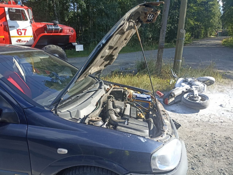    Мотоциклиста увезли в больницу после ДТП в ЧалнеГоскомитет Карелии по безопасности