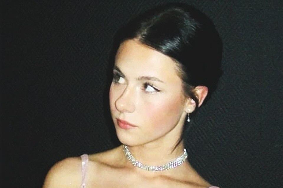    Надя Ефремова едет учиться в США на танцора и хореографа. Личная страничка героя публикации в соцсети