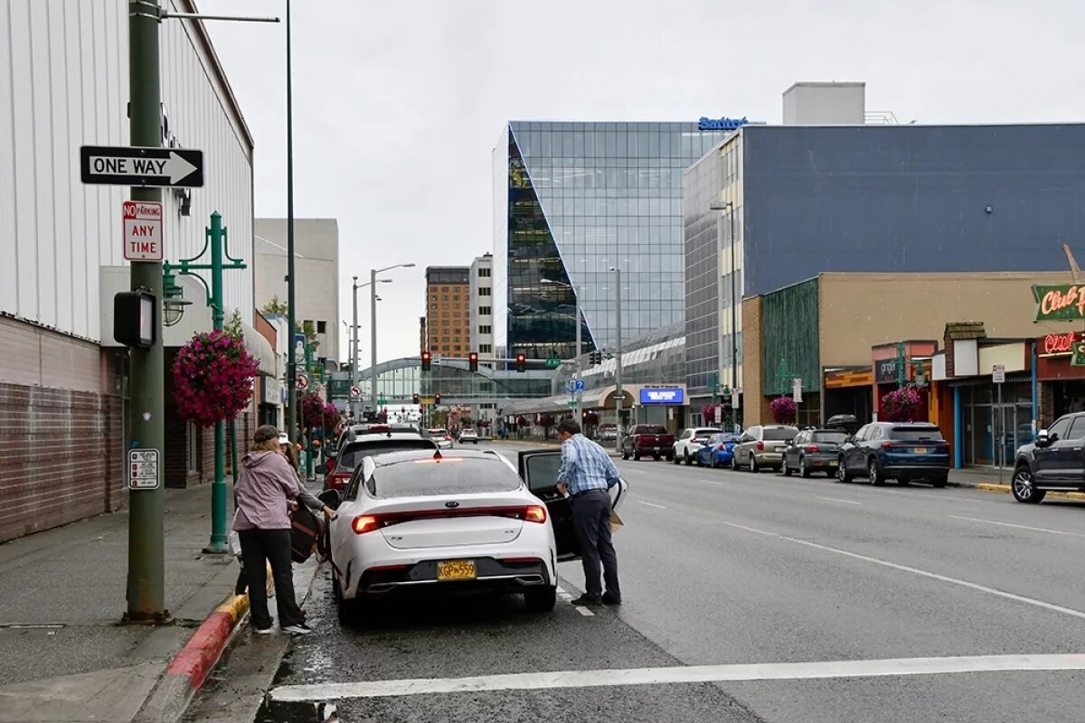    Организатор Бессмертного полка на Аляске сказал об ожидании визита Путина