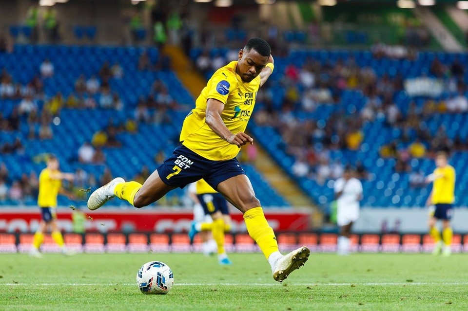    Игру "желто-синие" завершали вдевятером. Фото: ФК "Ростов"