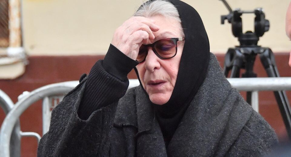 «Оказалась сумасшедшая, да еще и пьющая». Почему Васильева сбежала в монастырь и чего не может себе простить