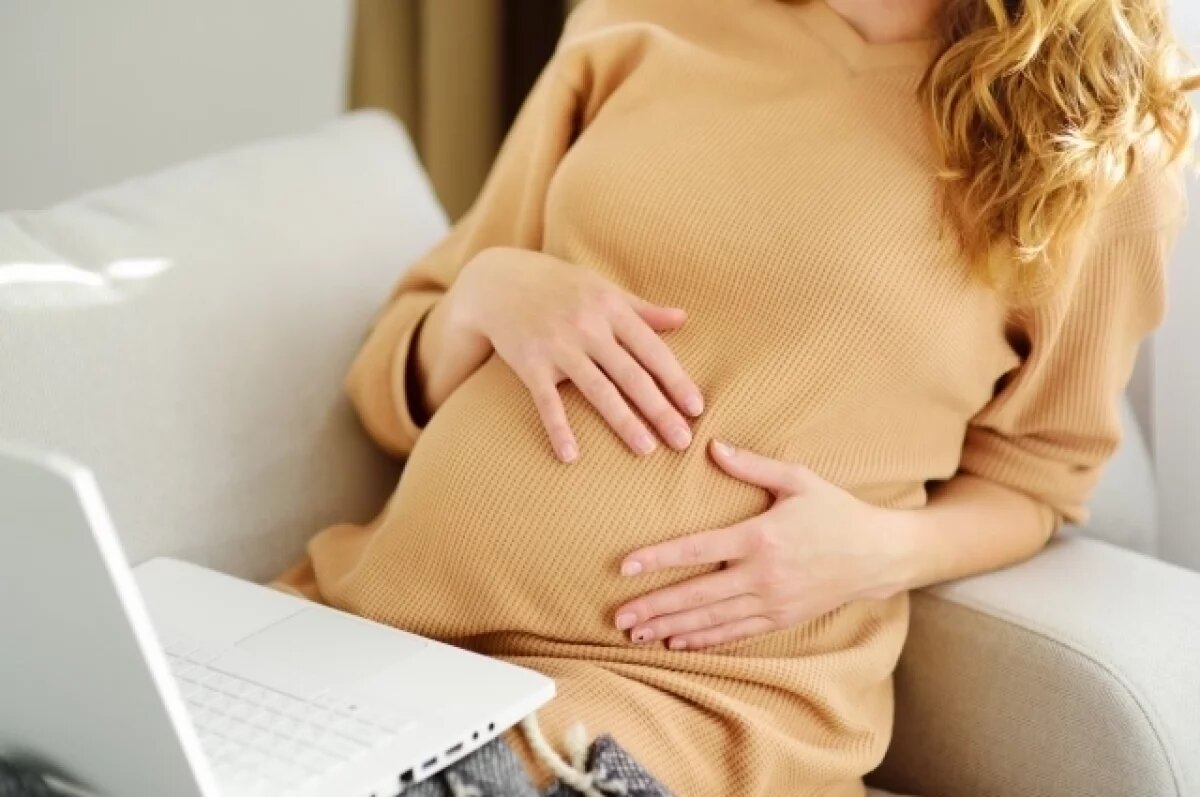    В Приморье студенткам в сентябре увеличат пособие по беременности и родам