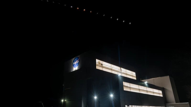     Полное лунное затмение 14 марта, 2025. NASA