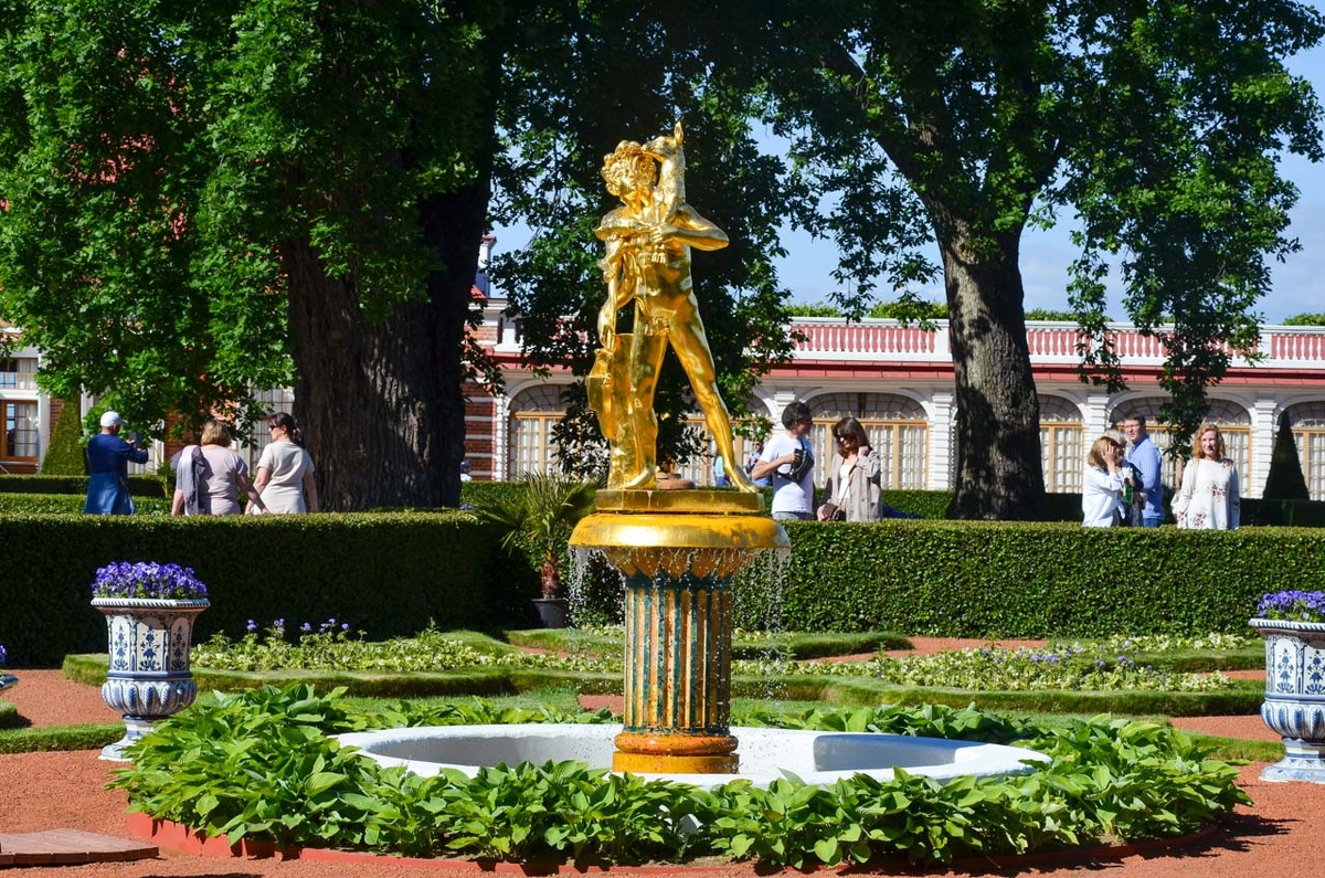 Впервые Петербург распахнул свои ворота 15 августа 1723 года.  Фото: Дмитрий Шевалдин