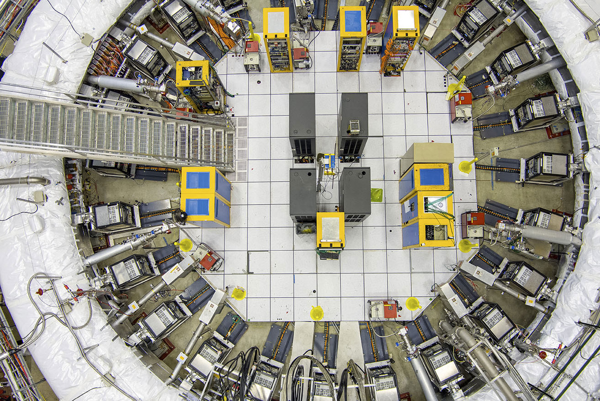 Ускоритель в Фермилабе для эксперимента Muon g−2. Фото Ryan Postel (Fermilab)
