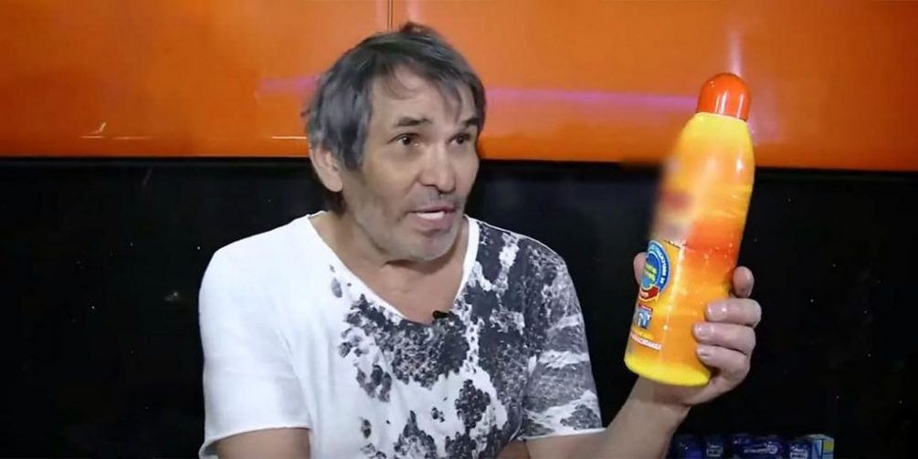   "Перепутал" с йогуртом. Фото: кадр видео