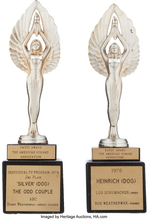 Так выглядит статуэтка-награда.