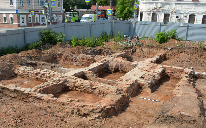  Раскопки в рамках Камско-Вятской археологической экспедиции в центре Ижевска. Фото: группа Археологи УдГУ ВК vk.com/club1112626