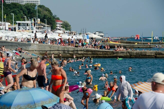 Август — пик турпотока в Сочи