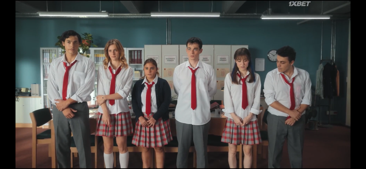 Стоп кадр из сериала «Письма в будущее»